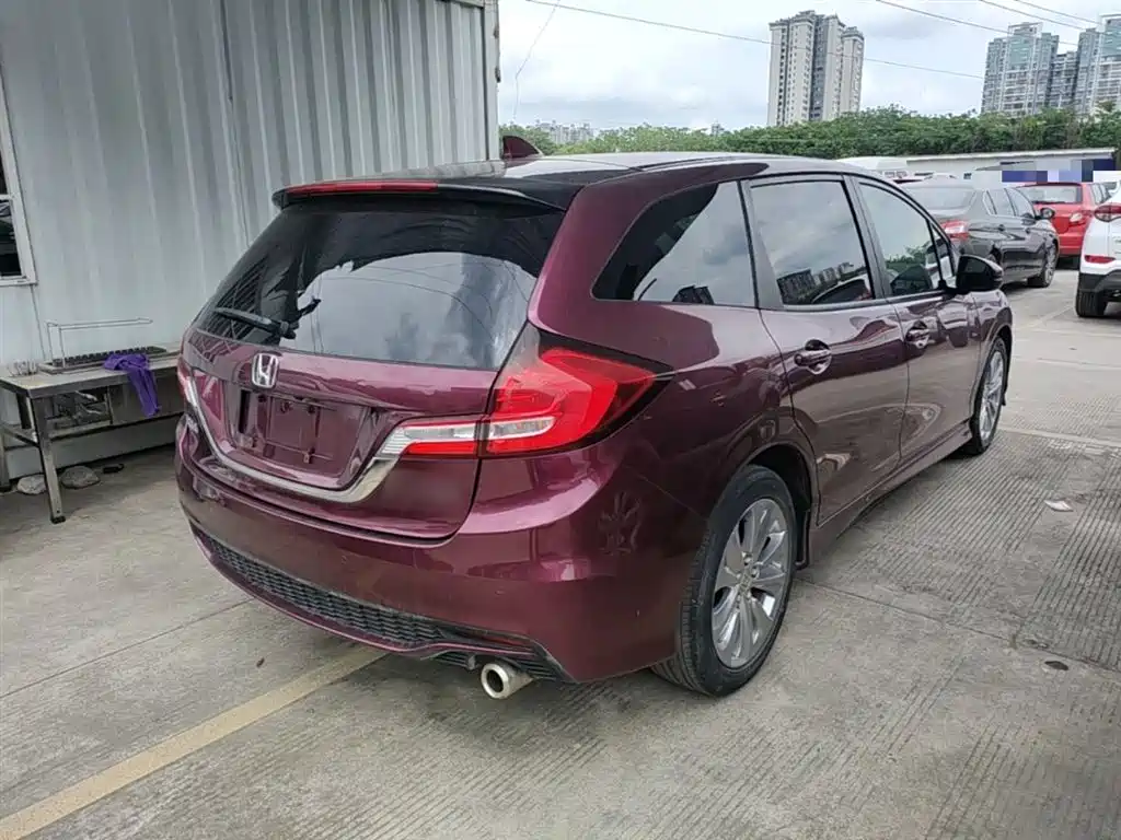 Jade 1.8 L Auto Comfort 5-seat