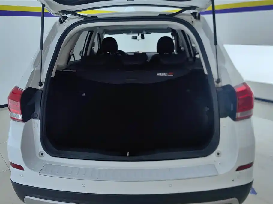 Haval H6 Sport 1.5 T Auto Elite Connected Hex Grille