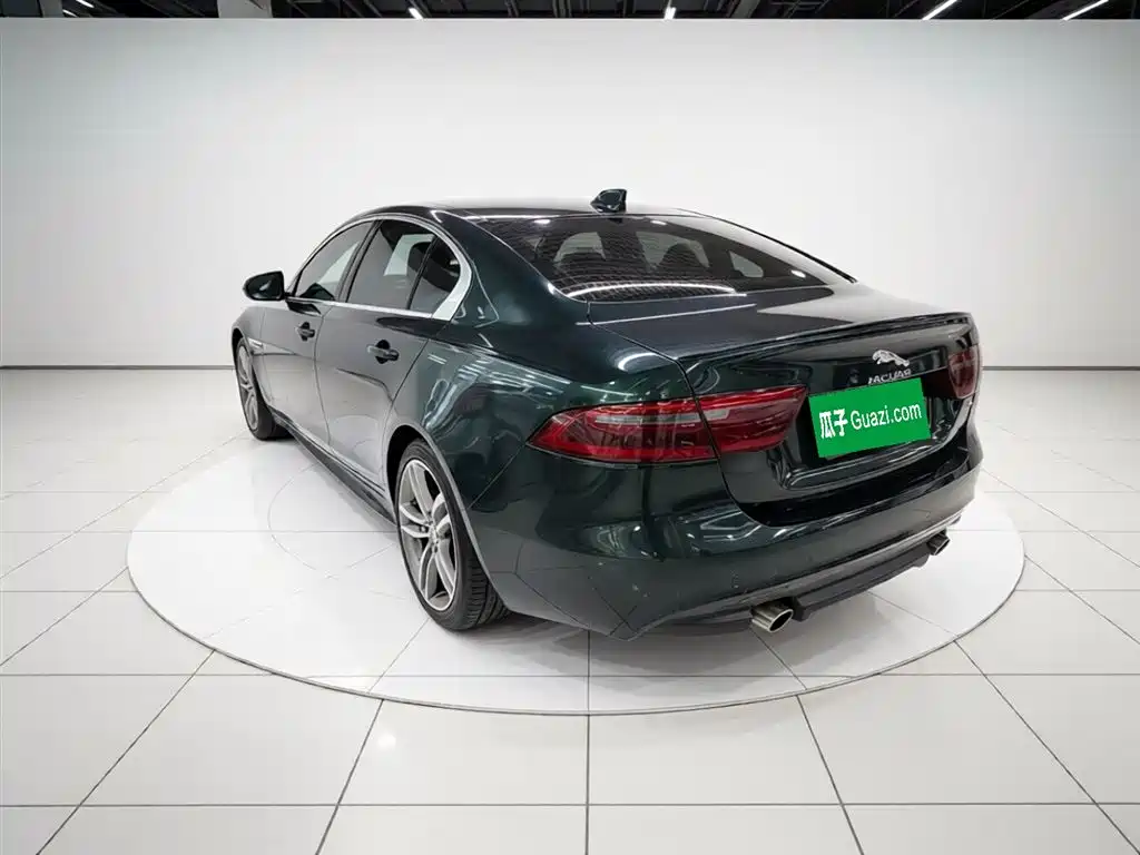Jaguar XE 捷豹XE 2018款 2.0 T 200 PS 两驱R-Sport运动版