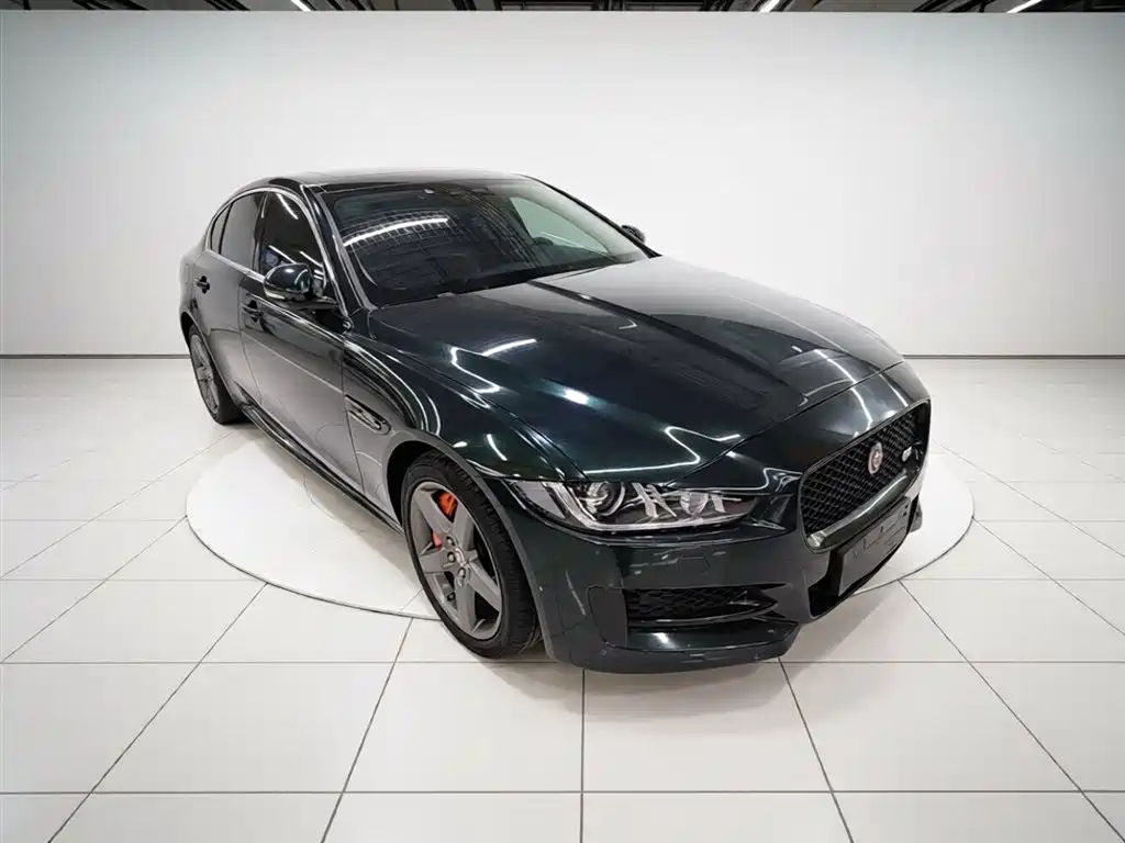 Jaguar XE 捷豹XE 2018款 2.0 T 200 PS 两驱R-Sport运动版