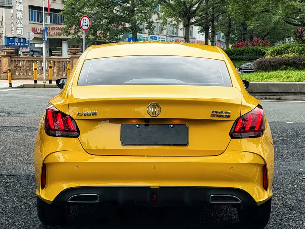 MG5 180 DVVT CVT Flagship