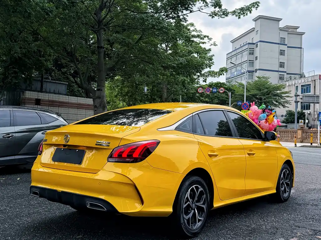 MG5 180 DVVT CVT Flagship