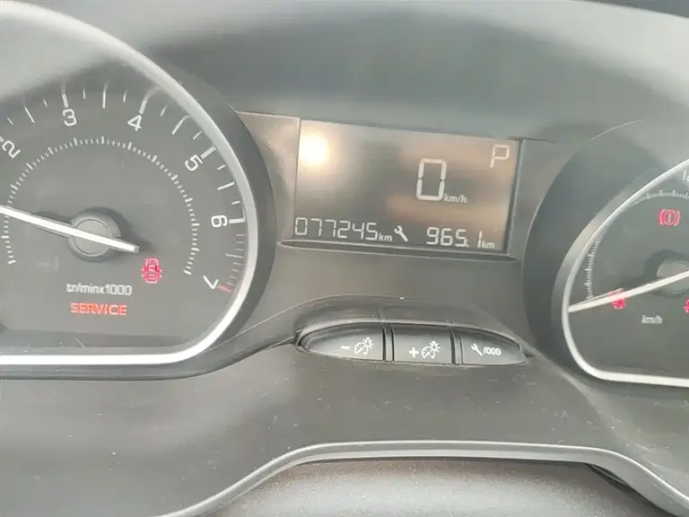Peugeot 2008 2014 1.6 L Auto Fashion