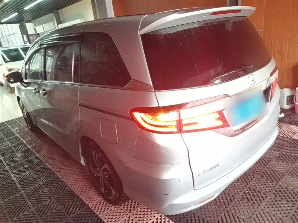 Odyssey Facelift 2.4 L Smart Enjoyment