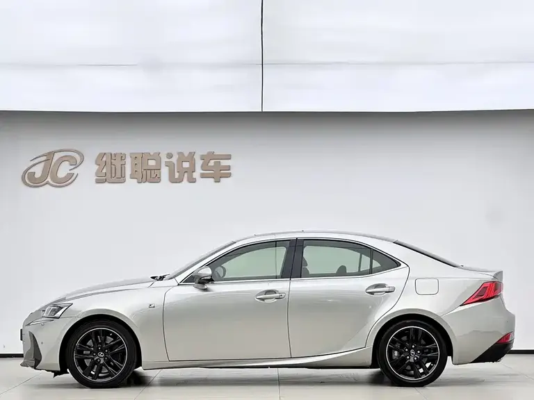 Lexus IS 300 F SPORT