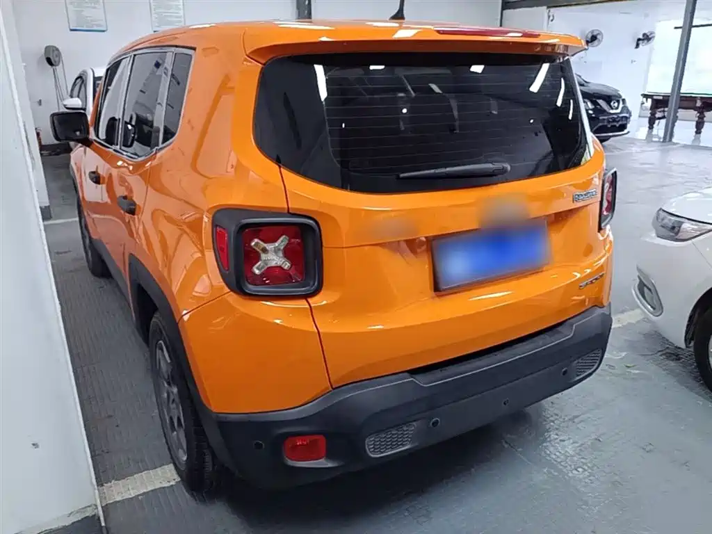 Renegade 1.4 T Auto Kinetic