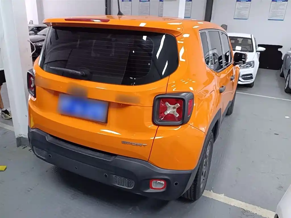 Renegade 1.4 T Auto Kinetic