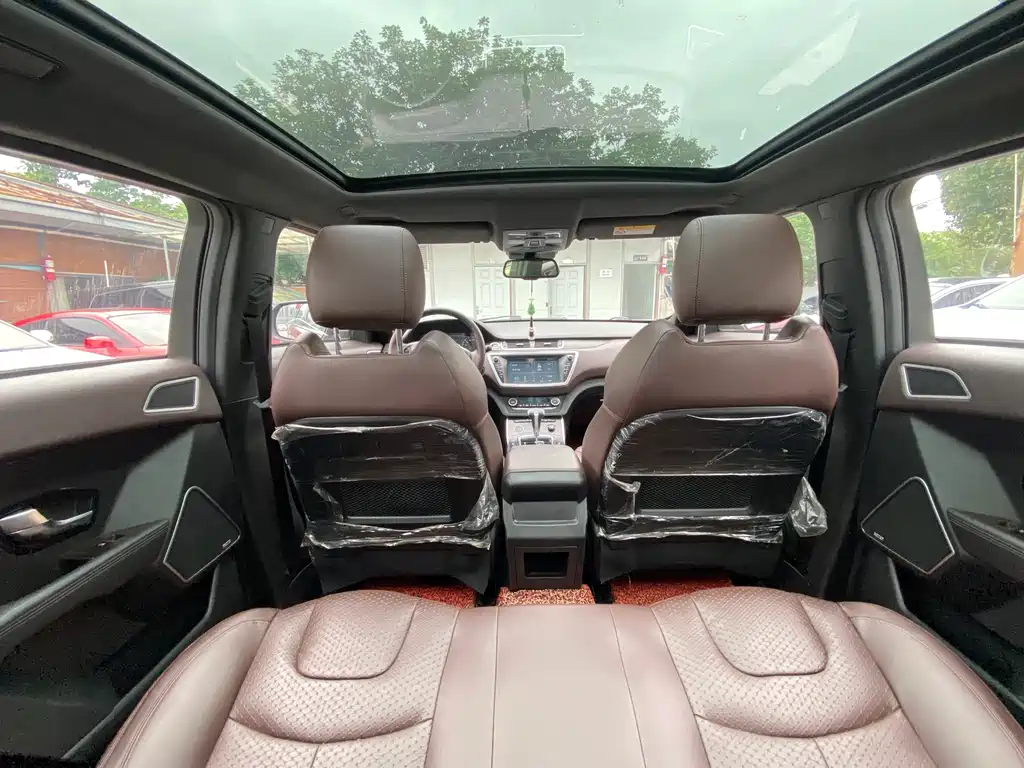 Landwind X7 2.0 T Panoramic Distinguished