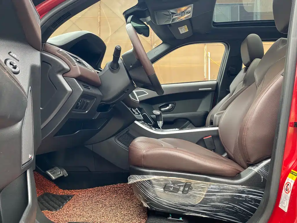 Landwind X7 2.0 T Panoramic Distinguished