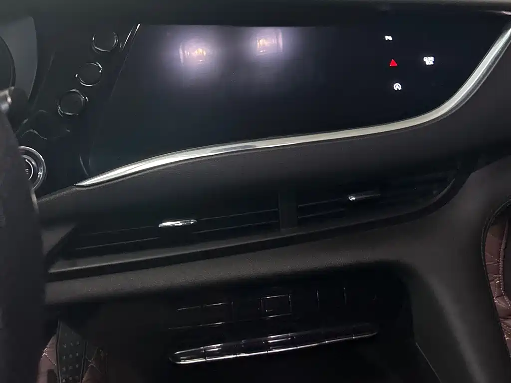 Enclave 28 T 2 WD Luxury
