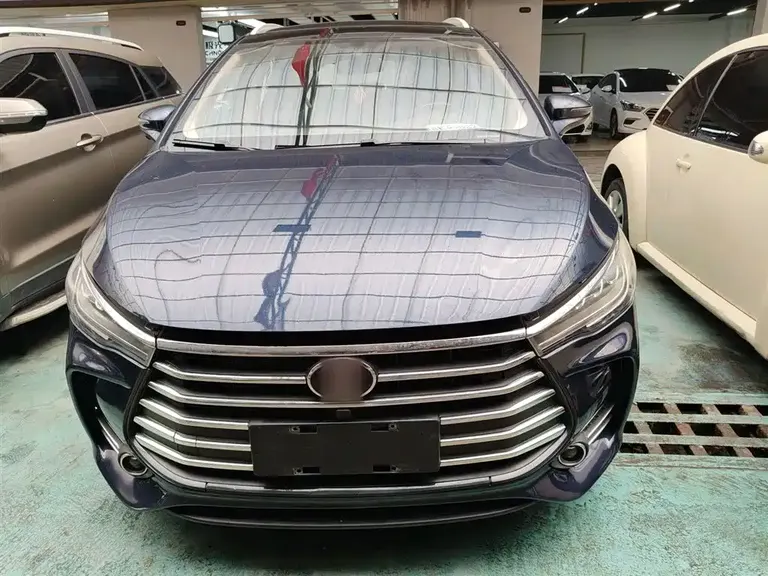 BYD Song MAX 1.5 T Auto Connected Elite 6-seat