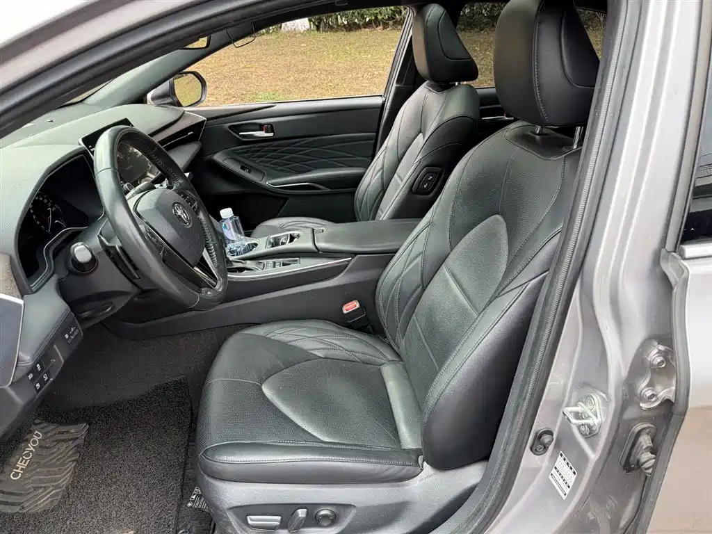 Avalon 2.5 L Touring Distinguished CN-VI