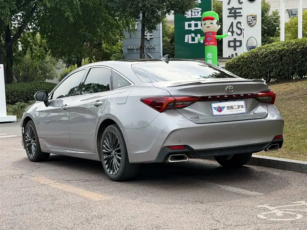 Avalon 2.5 L Touring Distinguished CN-VI