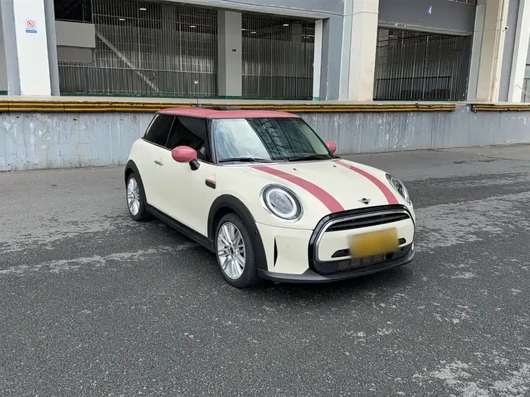 MINI Facelift 1.5 T COOPER Classic