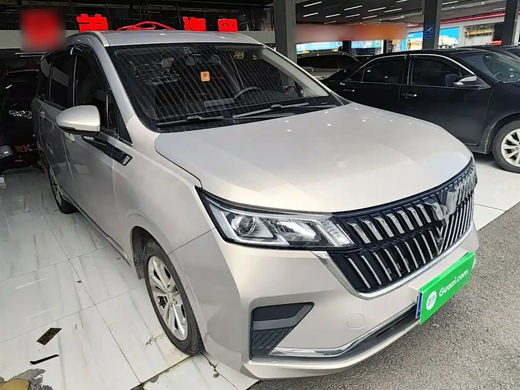 Wuling Jiachen 1.5 L Manual Smooth Enjoyment Comfort