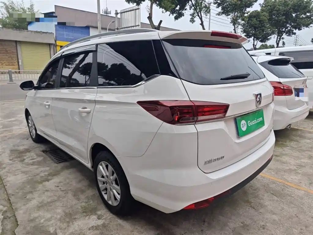 Baojun 360 1.5 L CVT Elite CN-VI