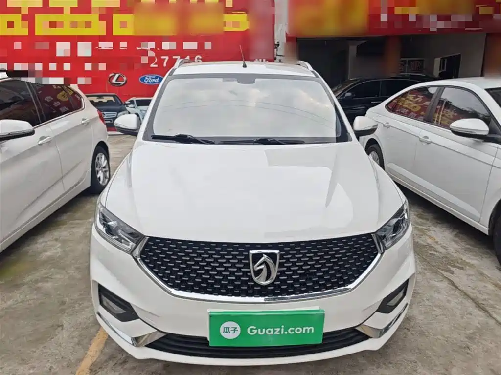 Baojun 360 1.5 L CVT Elite CN-VI