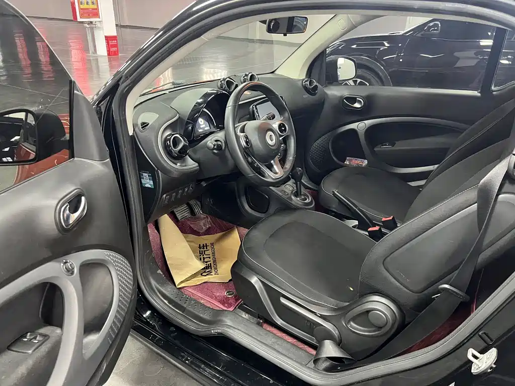 smart fortwo 0.9 T 66 kW Hardtop Wind Engine CN-VI