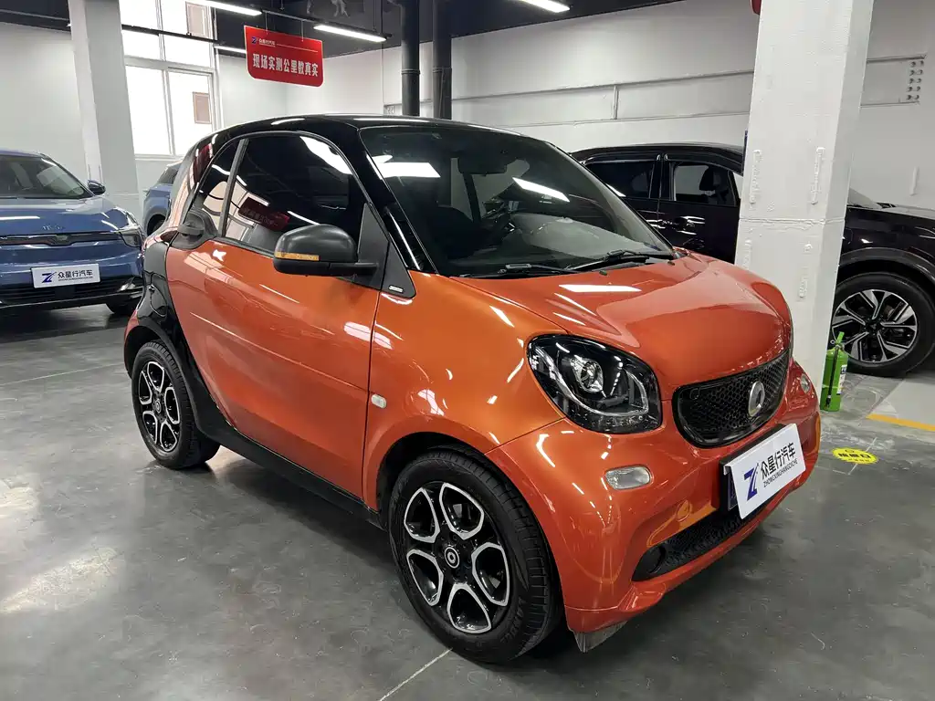 smart fortwo 0.9 T 66 kW Hardtop Wind Engine CN-VI
