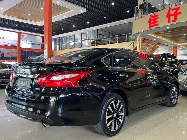 Nissan Teana Facelift 2.0 L XL Comfort