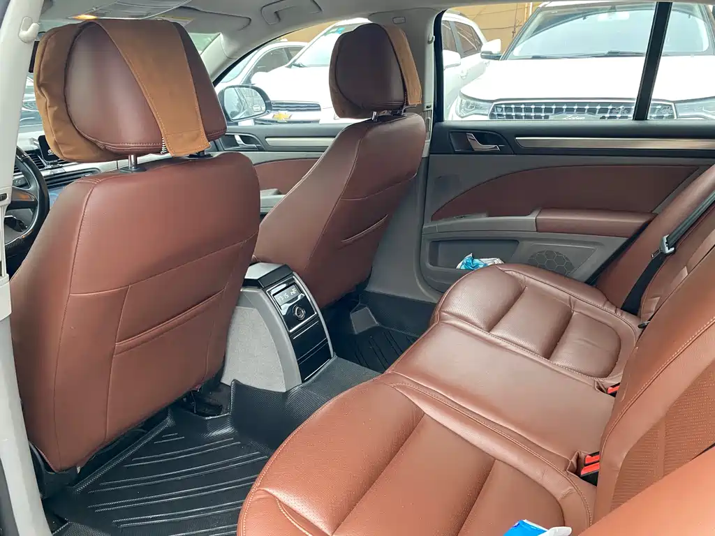 Superb 1.4 TSI DSG Gentleman