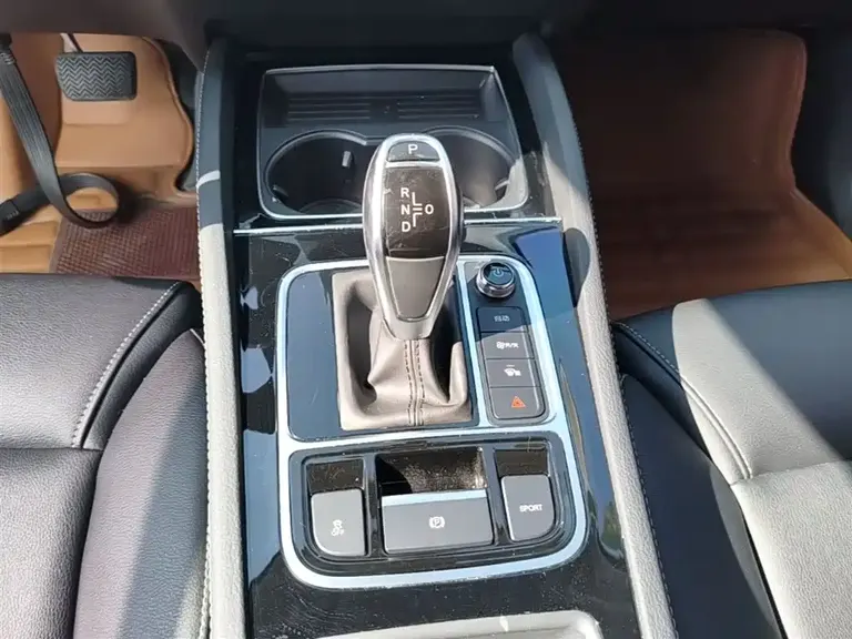 BYD Song MAX 1.5 T Auto Connected Wise Progress 7-seat CN-VI