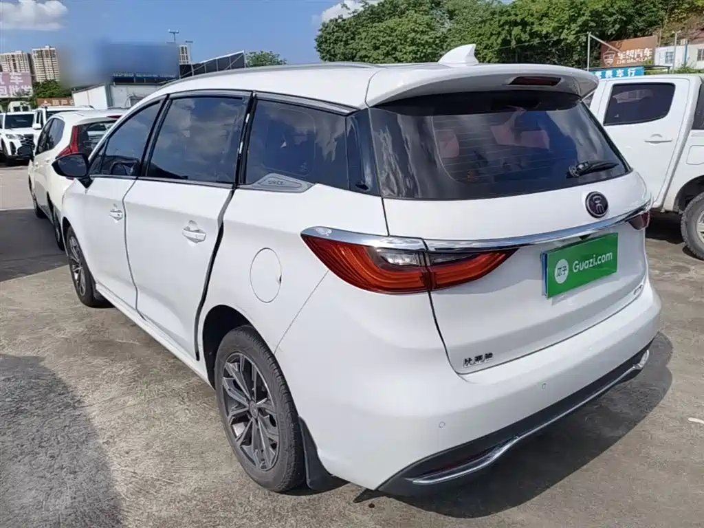 Song MAX 1.5 T Auto Connected Wise Progress 7-seat CN-VI