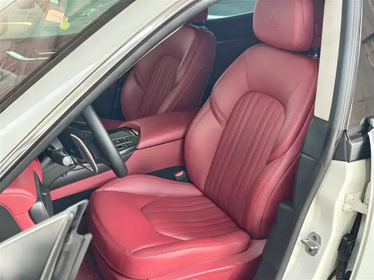 Maserati Levante 3.0 T Standard