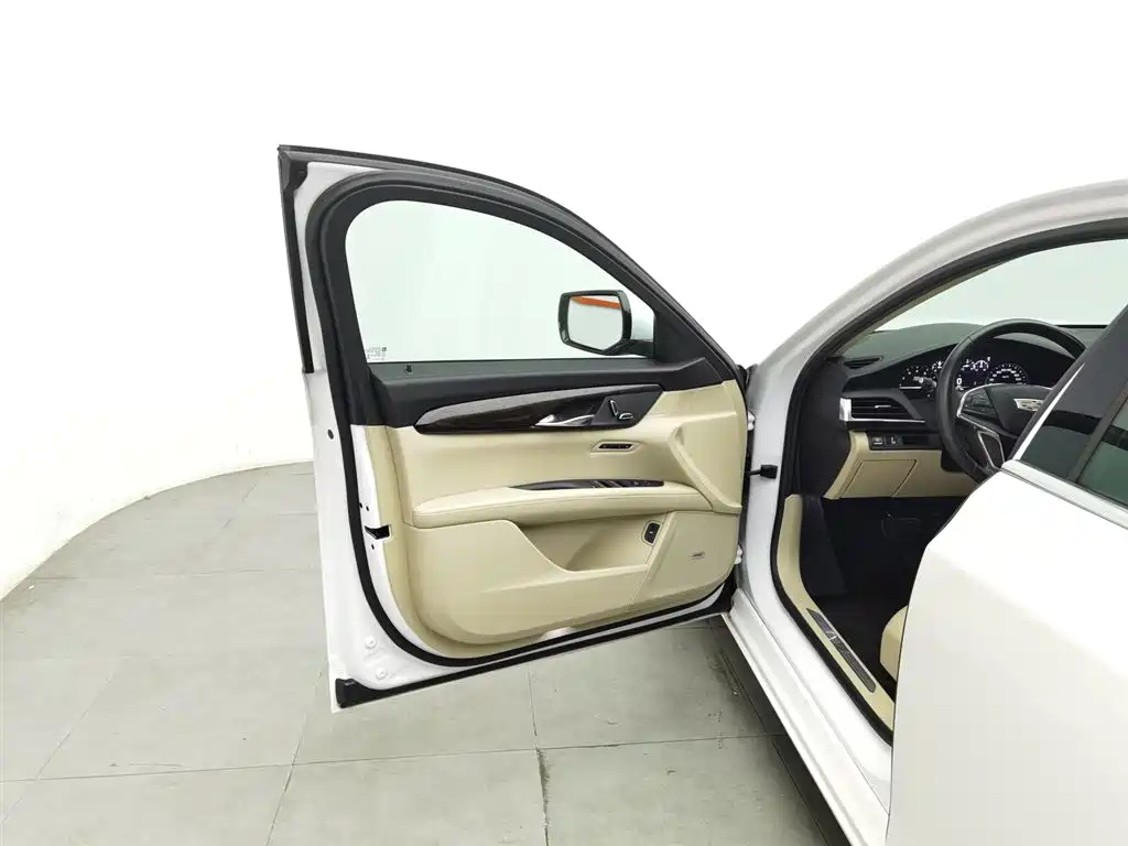 Cadillac CT6 28 T Fashion