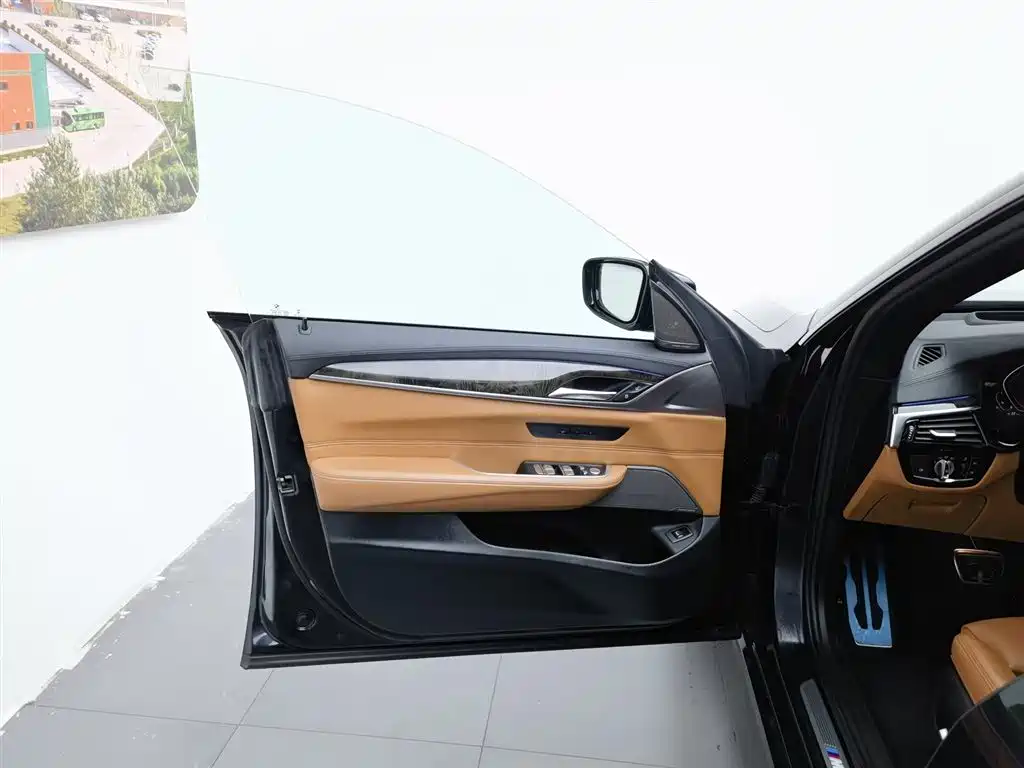 BMW 6 Series GT 630 i M Sport Package