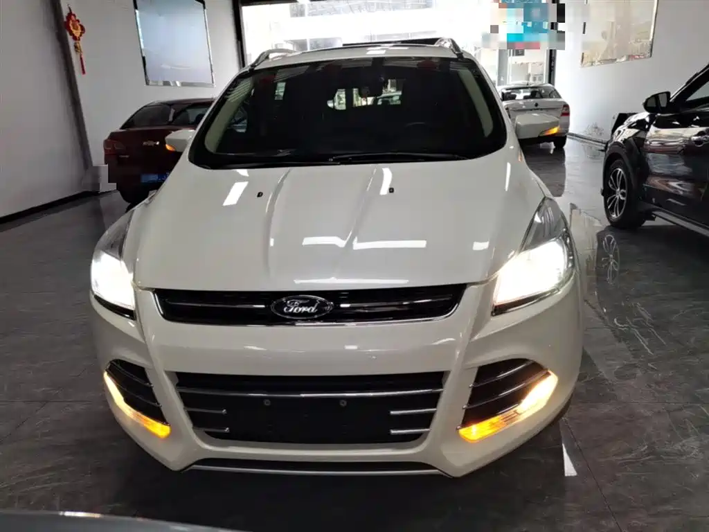 Kuga 2.0 L GTDi 4 WD Elite