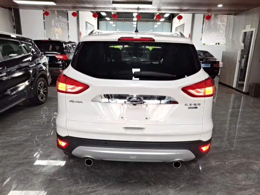 Kuga 2.0 L GTDi 4 WD Elite