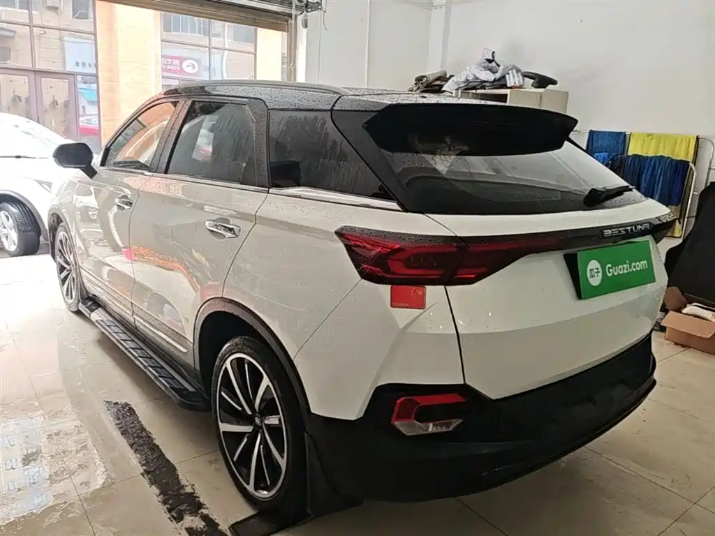Besturn T77 230 TID Auto Luxury CN-V