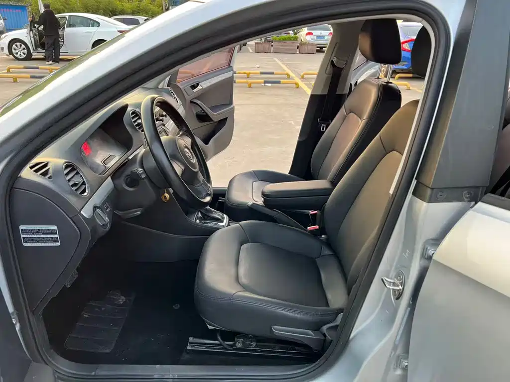 Jetta 1.6 L Auto Comfort