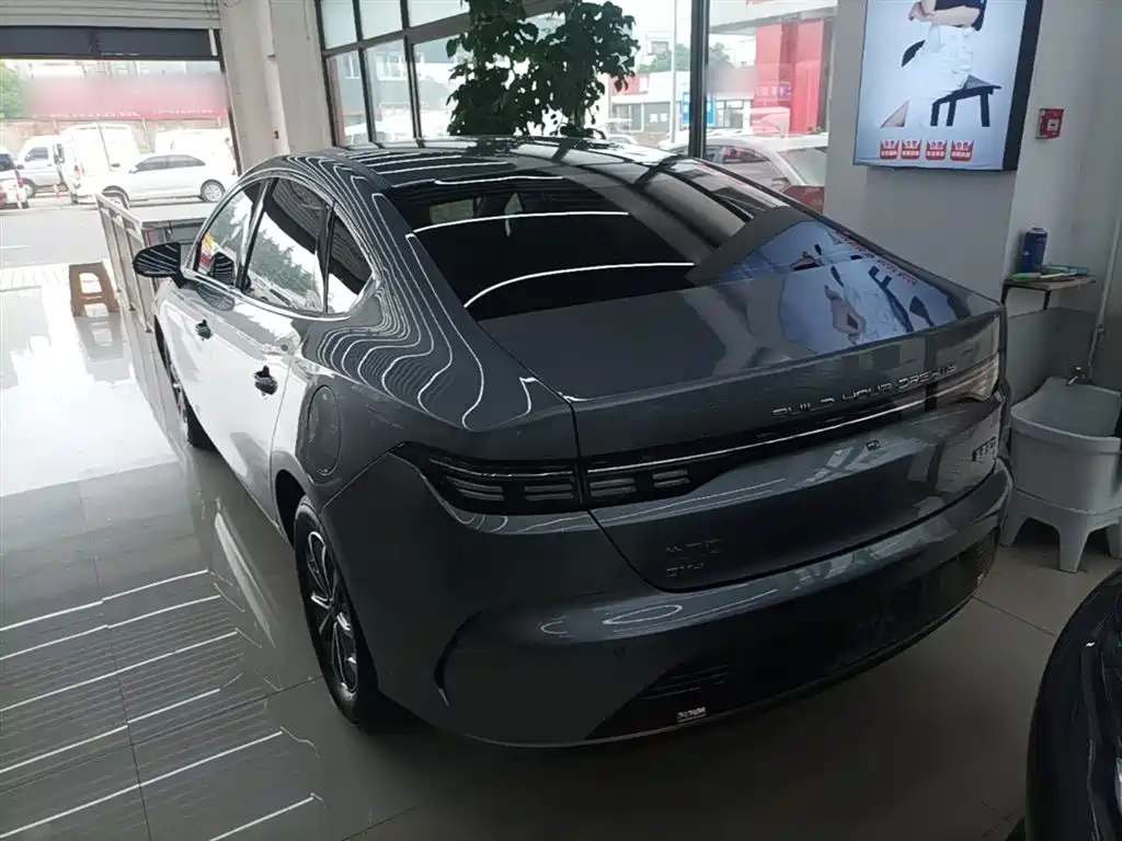Destroyer 05 Glory DM-i 55 KM Luxury