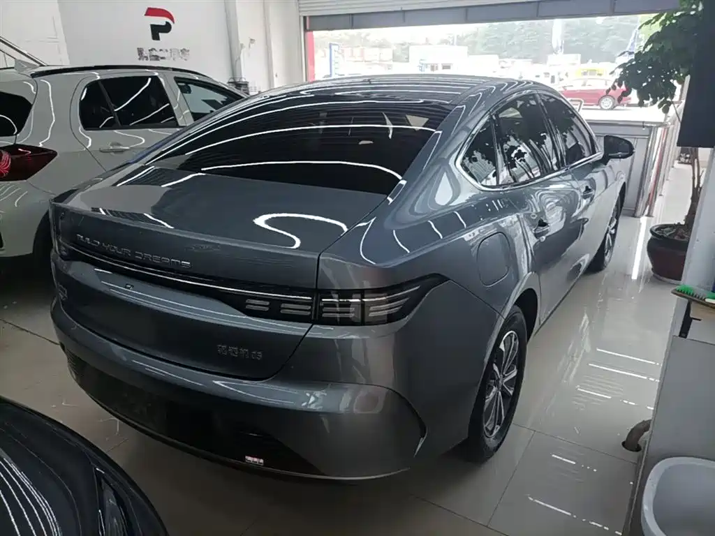 Destroyer 05 Glory DM-i 55 KM Luxury