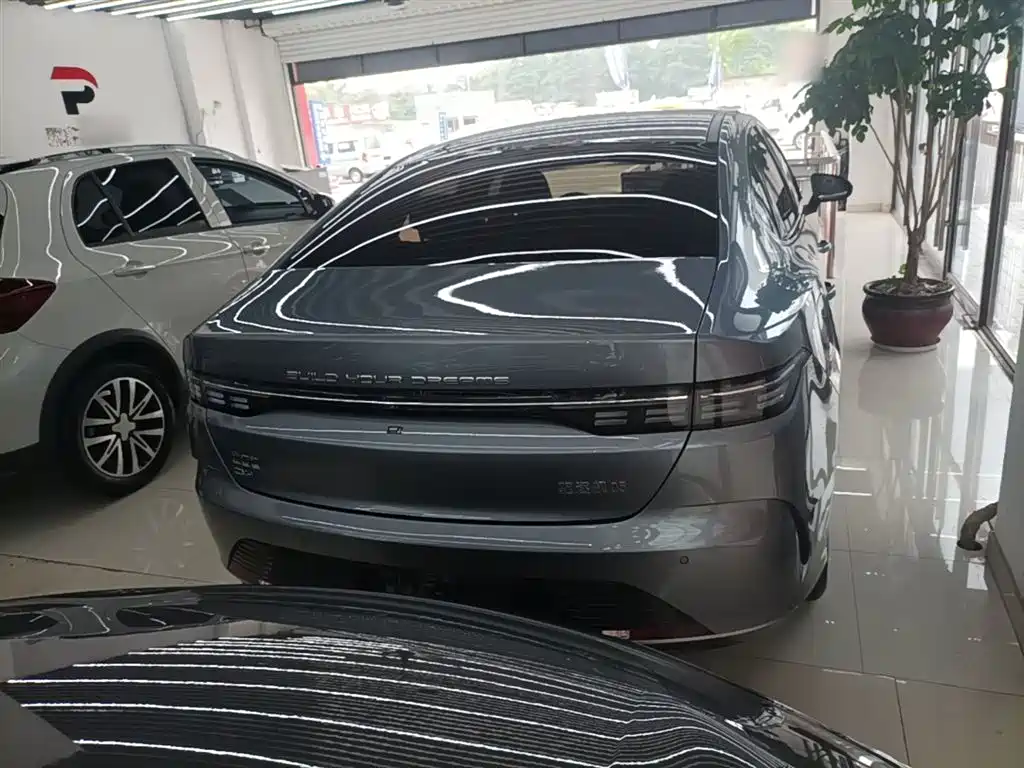 Destroyer 05 Glory DM-i 55 KM Luxury