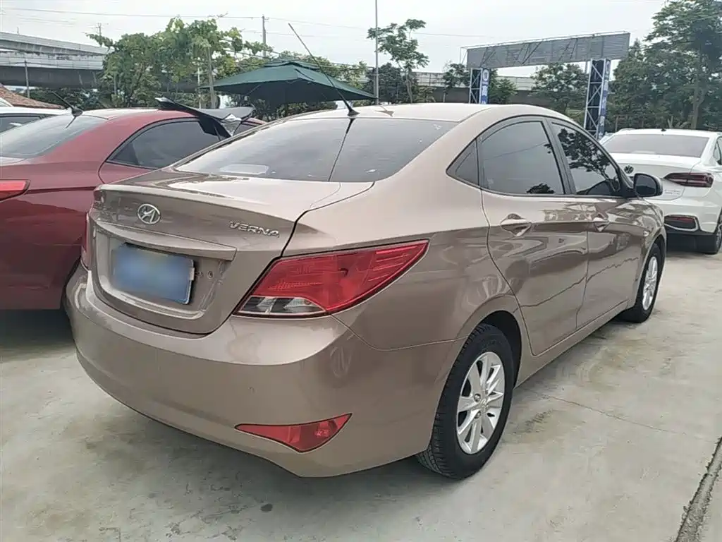 Accent 1.4 L Manual Intelligent GLS