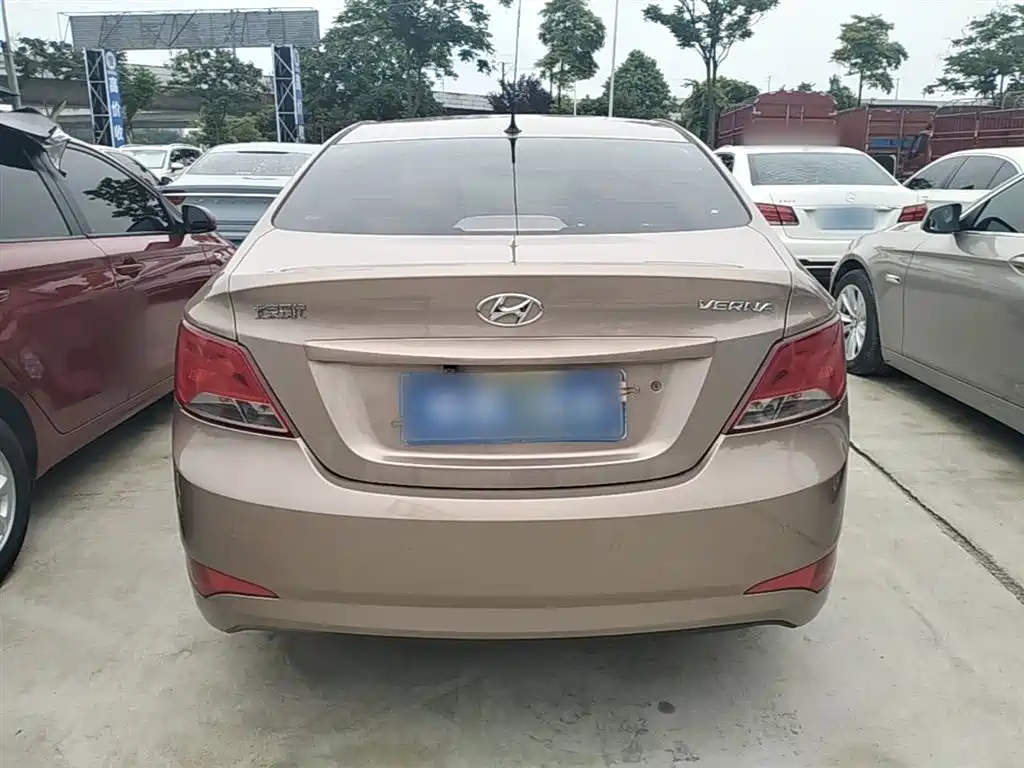 Accent 1.4 L Manual Intelligent GLS