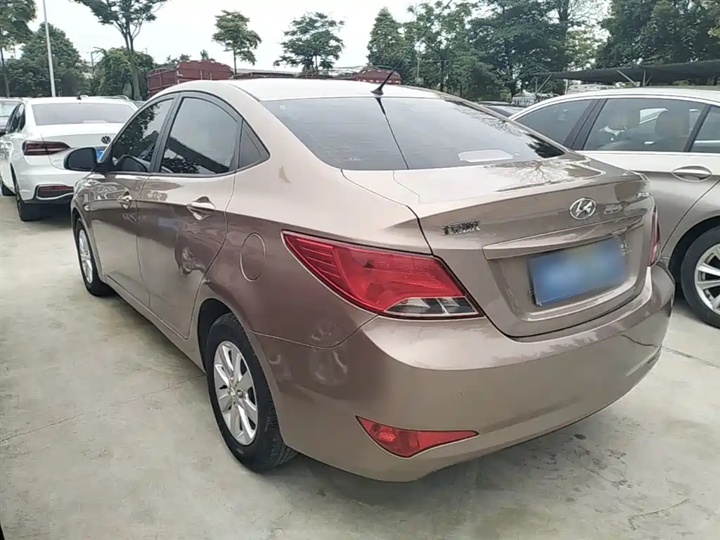 Accent 1.4 L Manual Intelligent GLS
