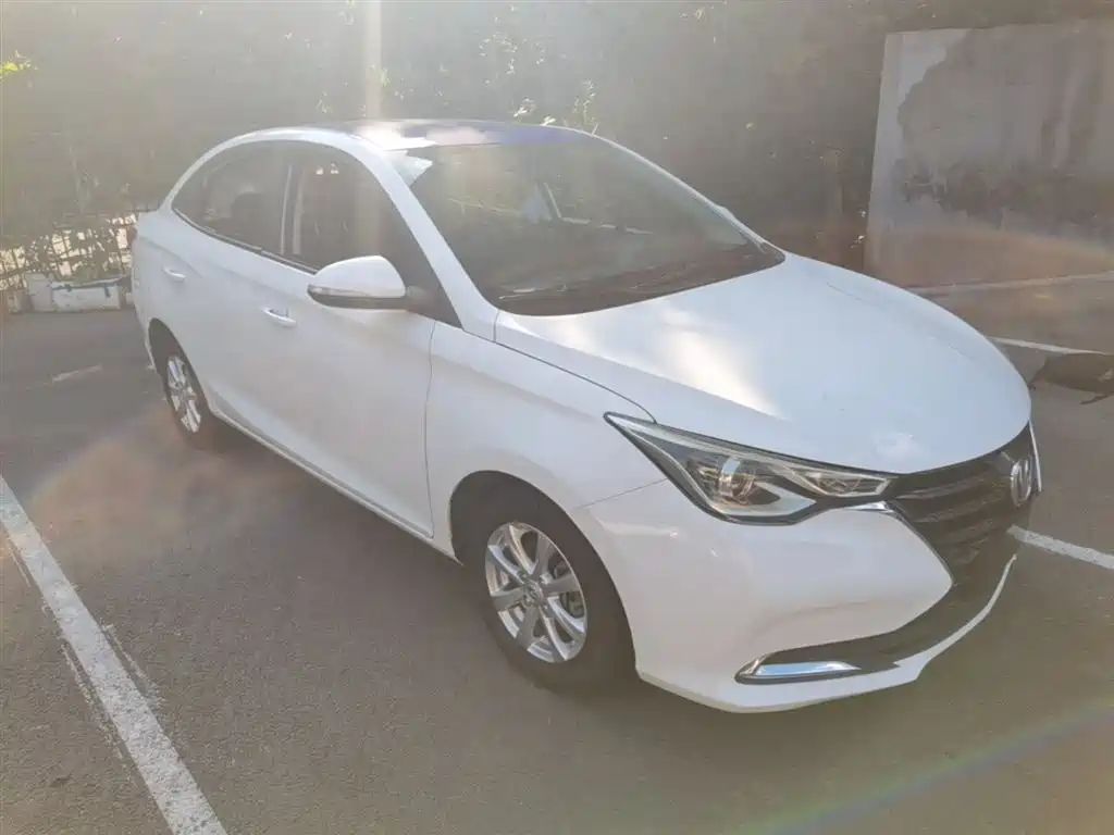 Yuexiang 1.5 L DCT Comfort CN-VI