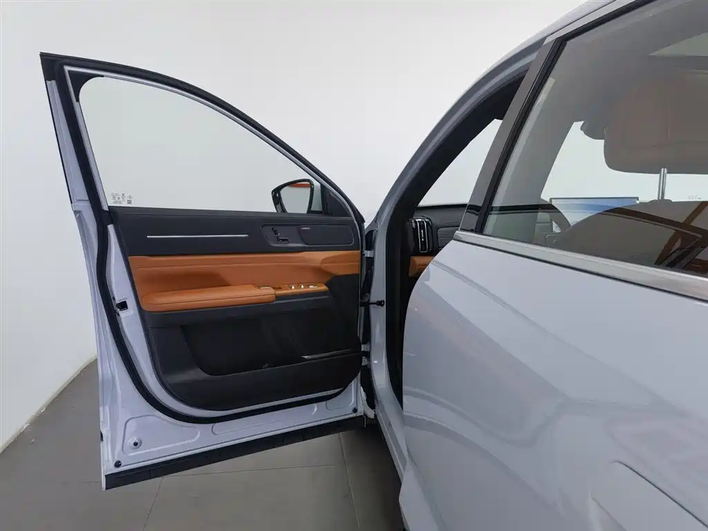 Jetour Shanhai L7 PLUS 捷途山海L7 PLUS 2026款 121 km 舒适版 5座