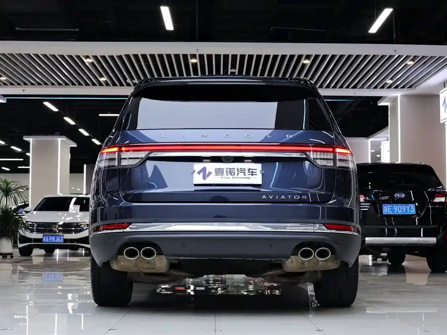 Aviator 3.0 T V6 4 WD Executive