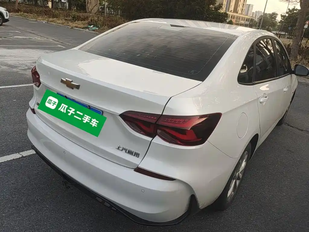 Monza 1.5 L DCT Joy