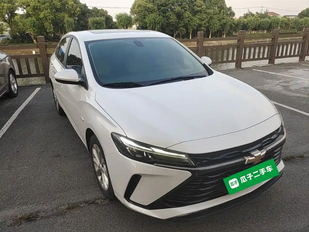 Monza 1.5 L DCT Joy