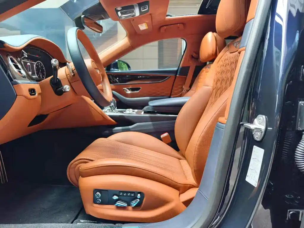 Flying Spur 4.0 T V8 Standard