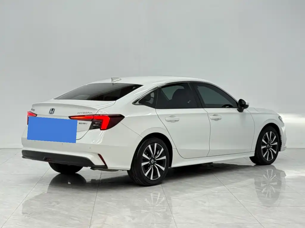 Integra 2.0 L e:HEV Sharp· Tech