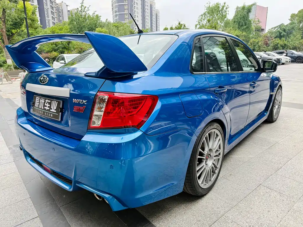 Impreza 2.5 T WRX STi Sedan