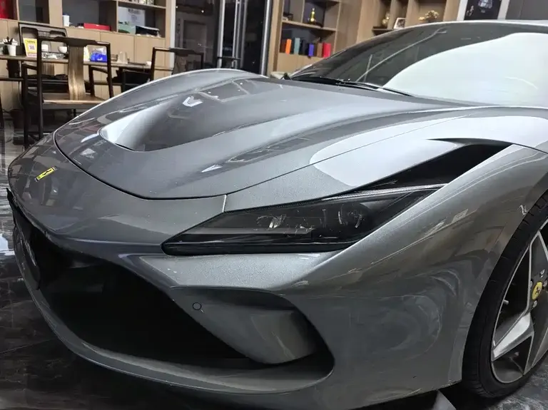 Ferrari F8 Tributo 3.9 T V8