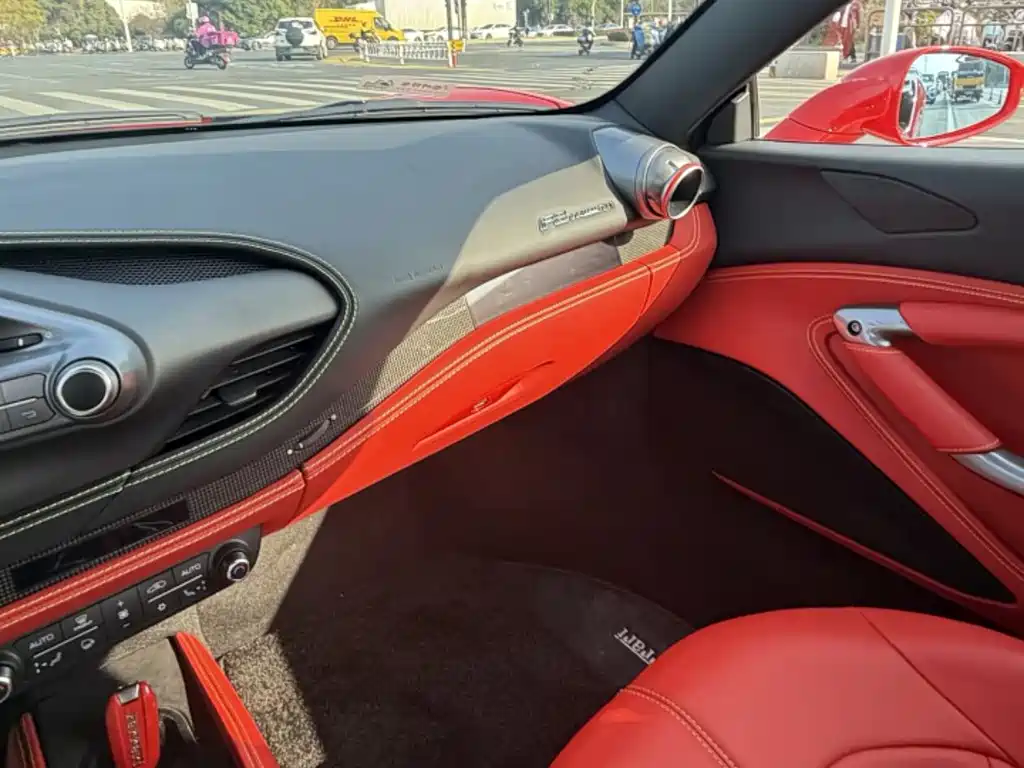 Ferrari F8 Tributo 3.9 T V8